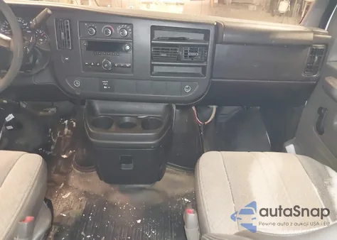 2010 Chevrolet Express 2500 Work Van z USA, uszkodzony, nr VIN 1GCZGFBA2A1179102